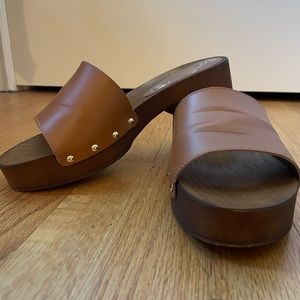 Seychelles open toed clogs “marine layer”